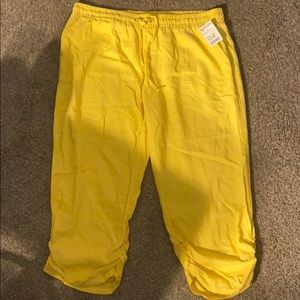 yellow capri pants